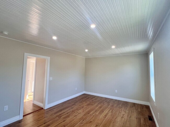Foto del edificio - 1515 Stony Point Rd