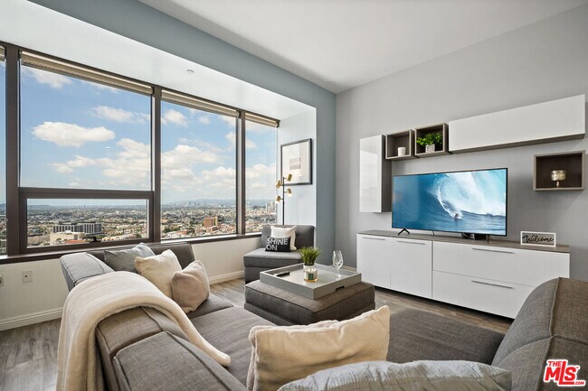 Foto del edificio - 1100 Wilshire Blvd