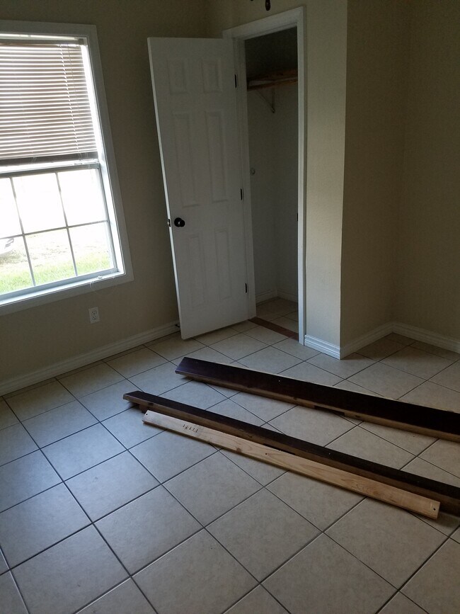 Foto del edificio - House A - 1252 Chace Rd., Winnie, TX 77665