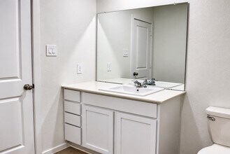 Building Photo - 14978 N Ascot Bend Cir