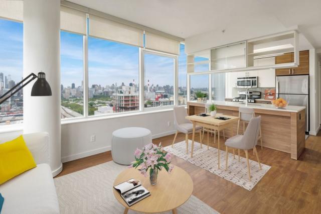 Foto principal - 1 bedroom in LONG ISLAND CITY NY 11101