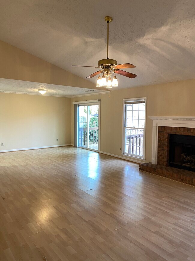Living Room 1 - 4695 Hampton Square Dr