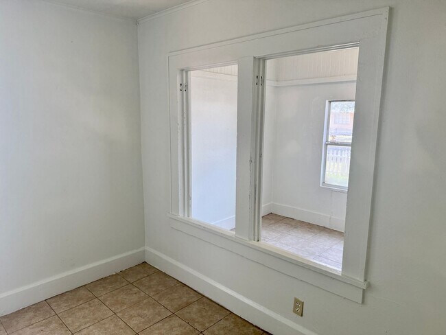 Foto del edificio - Affordable 2/1 located in St. Pete!