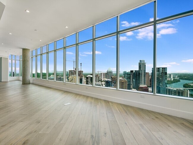 Foto del edificio - 5th & West Penthouse with Stunning Views