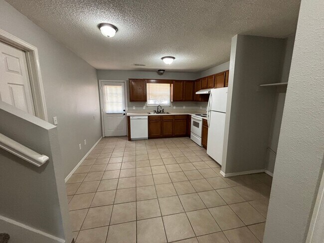 Foto del edificio - 3409 SW Victoria Pl