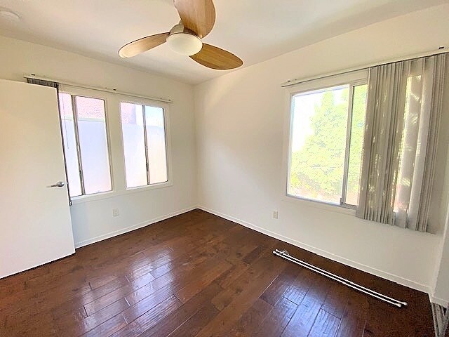 Building Photo - 1518 Micheltorena St