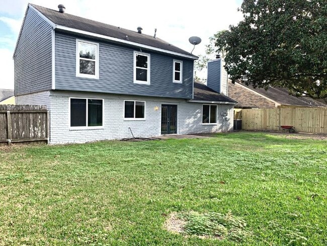 Building Photo - 3612 Dorothy Ln.