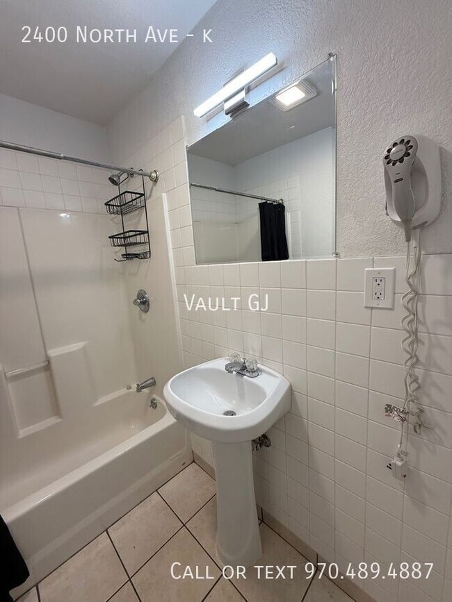 Building Photo - 2400 North Ave