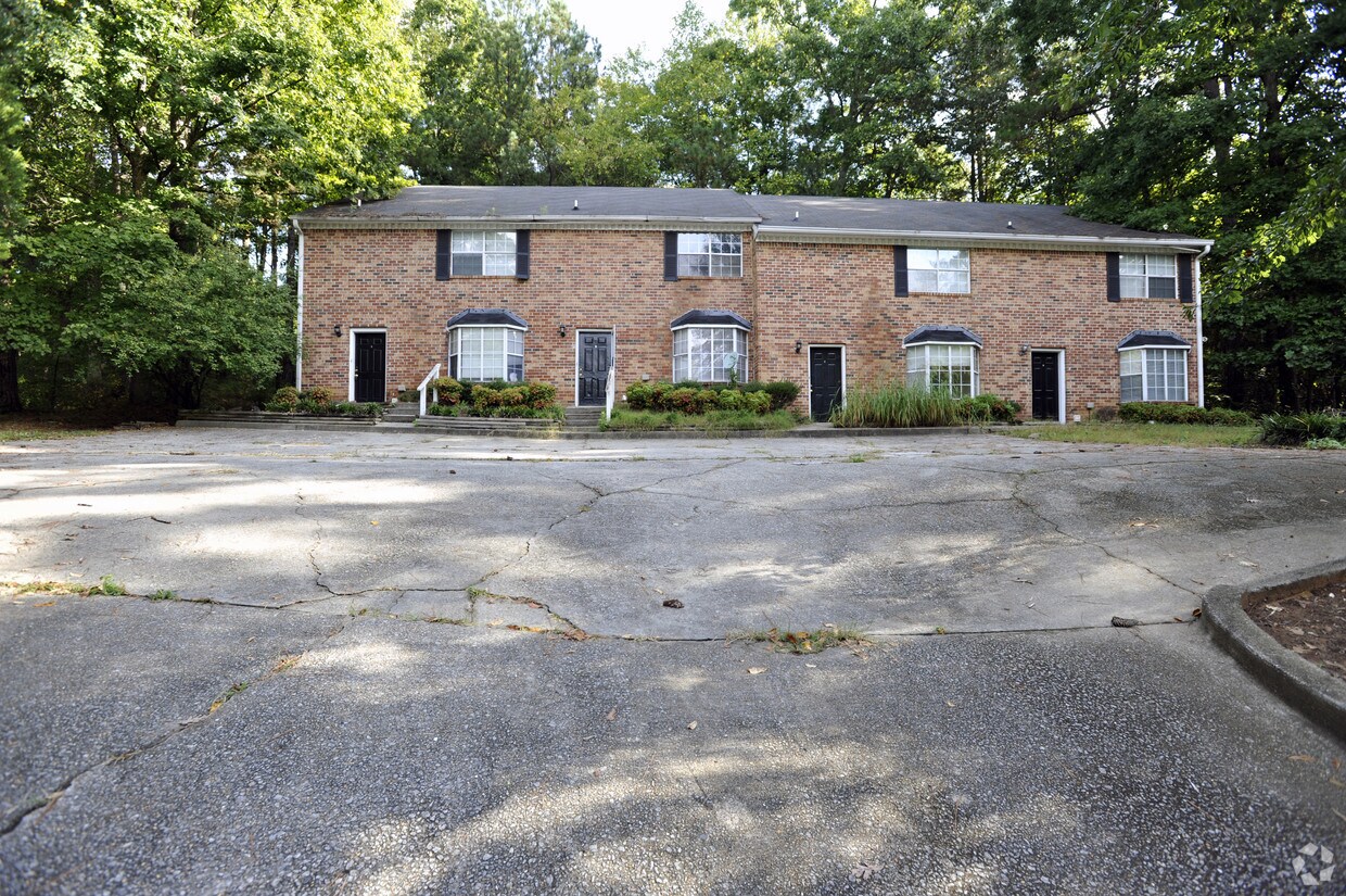Foto del edificio - 903 Amberly Ct