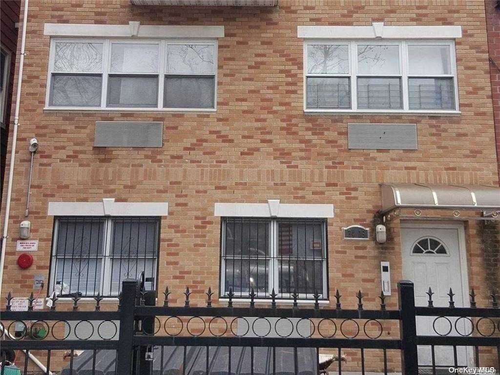 Foto principal - 74-16 Woodside Ave
