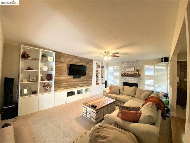 Foto del edificio - 235 Donegal Way