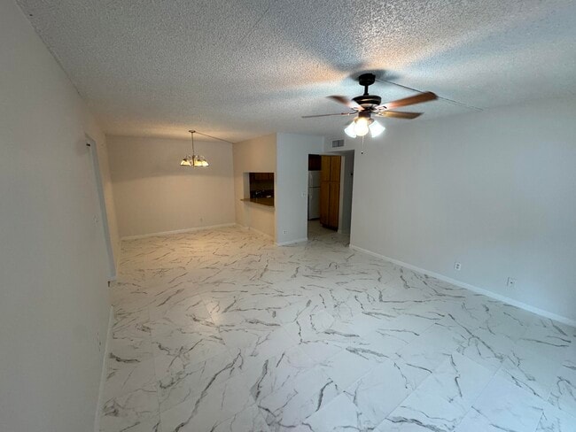 Building Photo - 1111 Green Pine Blvd
