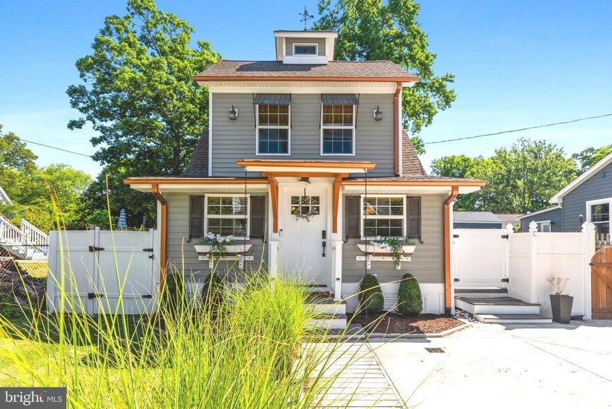 Foto principal - 1627 Shore Dr