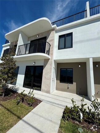 Building Photo - 26151 SW 147th Ave