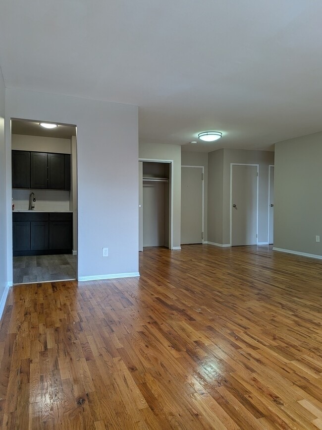 Photo - 204-214 Cleveland St-C11 Apartment