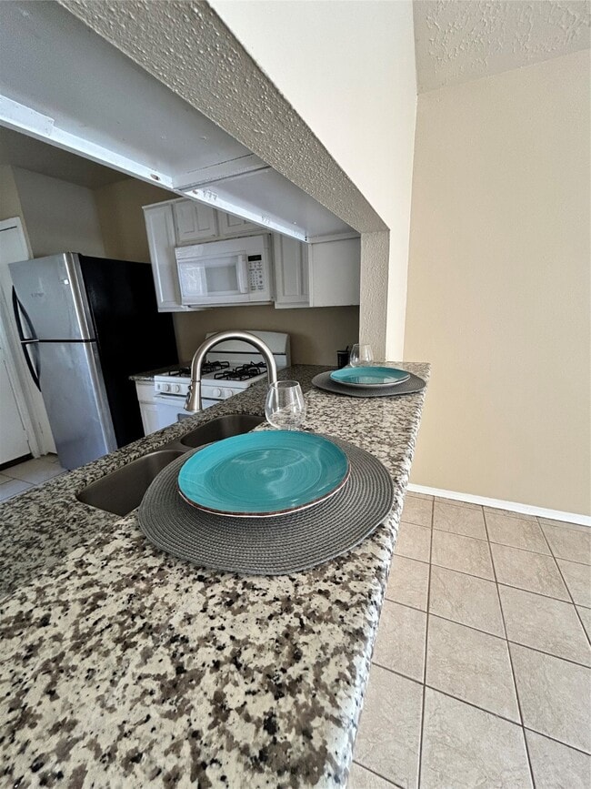 Foto del edificio - 2443 Autumn Springs Ln