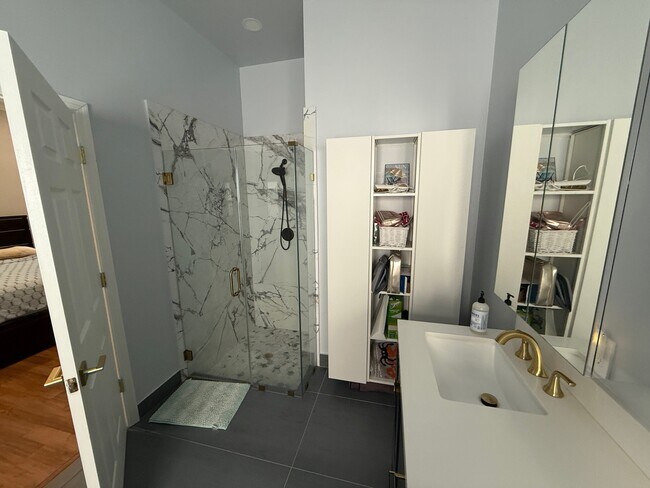 Building Photo - 4227 Sabal Ridge Cir