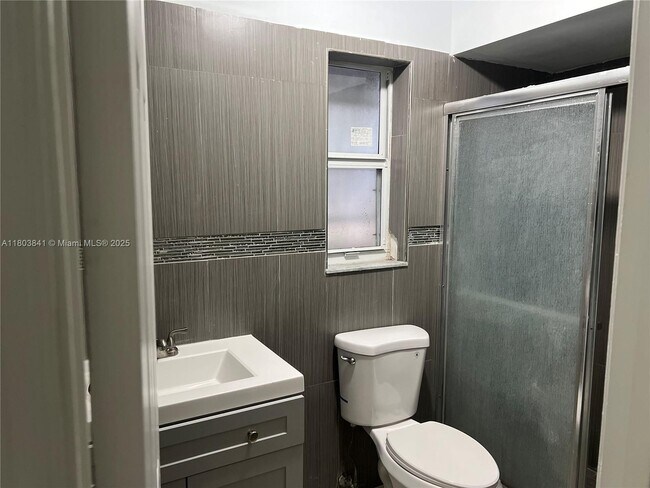 Building Photo - 11431 NW 35th St
