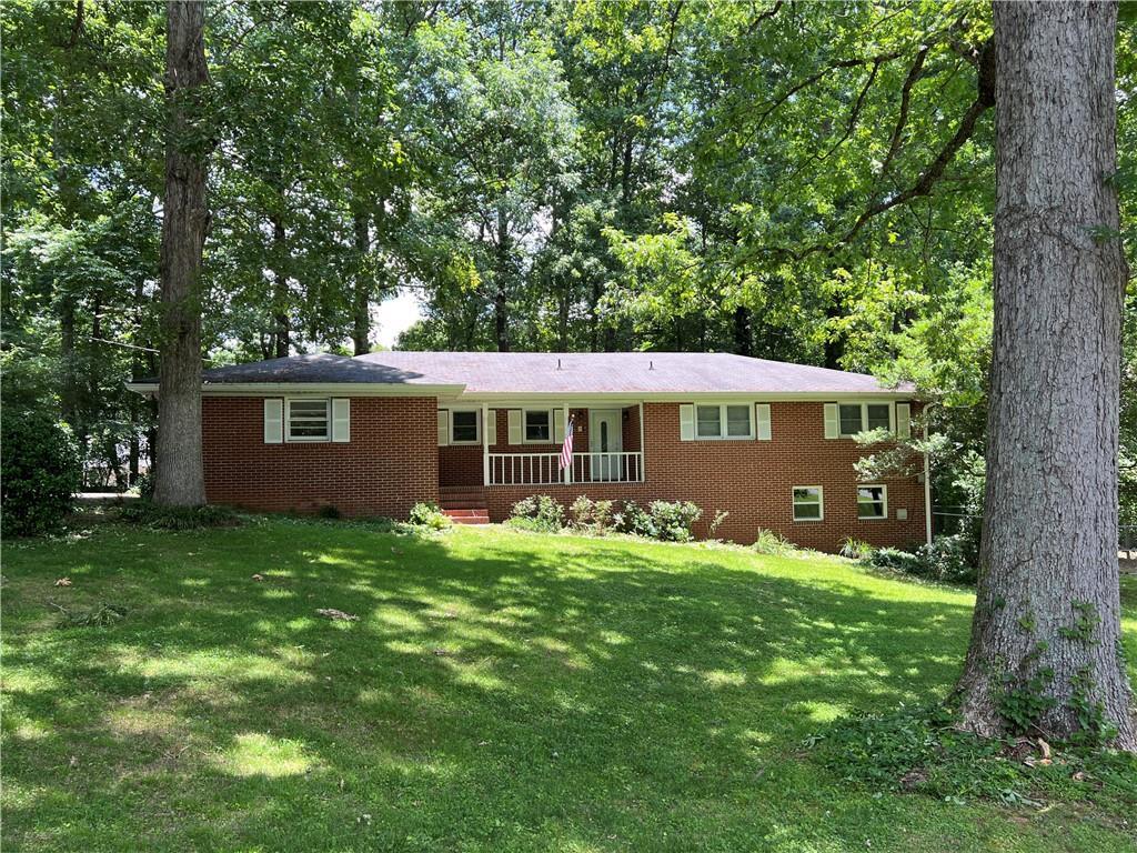 Primary Photo - 3170 Douglas Ln