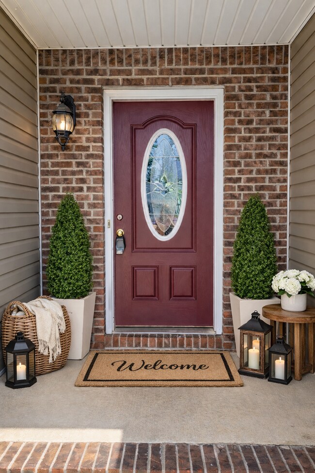 Foto del edificio - $1800 3 Bedrooms 2.5 Bath Brick Home with a bonus room!