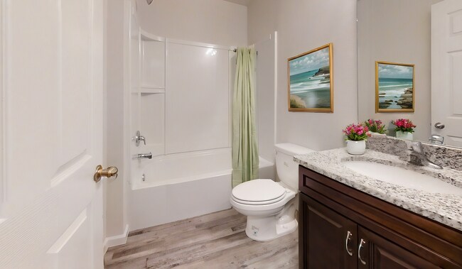Foto del edificio - Comfortable Living, Exceptional Location !...