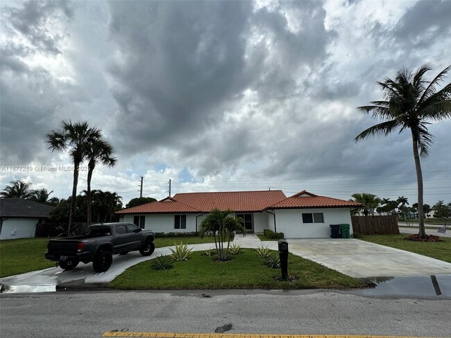 Building Photo - 9203 SW 136th Terrace
