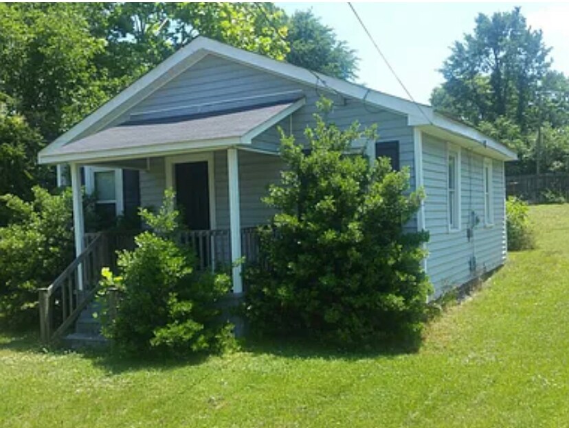 2306 Courthouse Rd, Hopewell, VA 23860 House Rental in Hopewell, VA