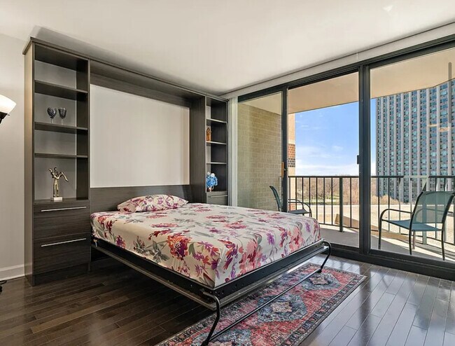 Foto del edificio - 3660 N Lake Shore Dr
