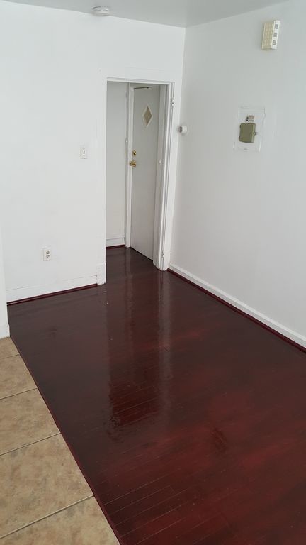 Foto del edificio - 2000 N 61st St