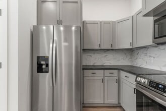 Interior Photo - Flyway Crossings