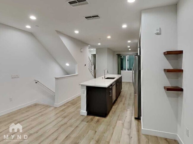 Foto del edificio - 3959 Wattling St