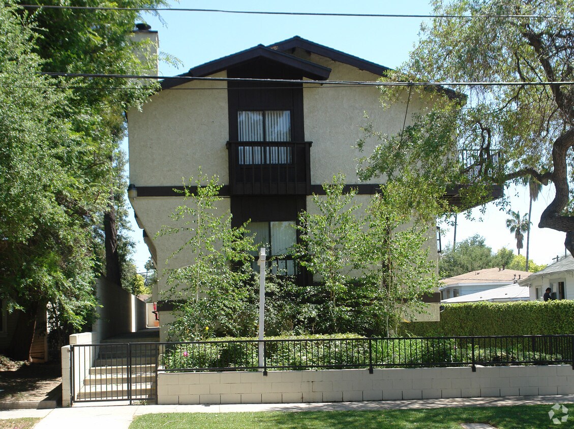 Building Photo - 592 N Mar Vista Ave