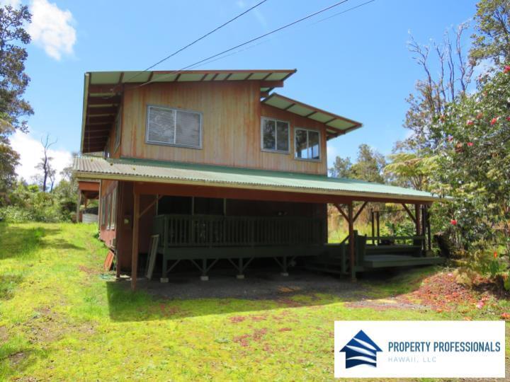 1137333733 Nahelenani St, Volcano, HI 96785 House Rental in Volcano
