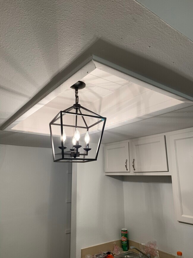 Kitchen lighting - 5400 26th St W