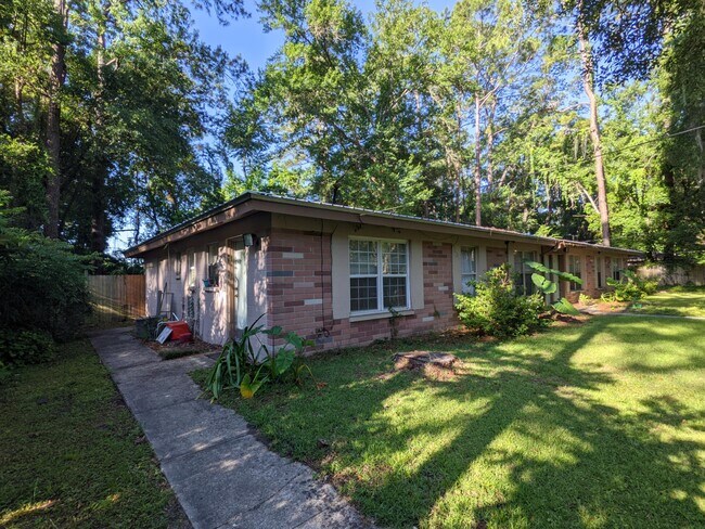 Building Photo - 315 NW 19th Ln