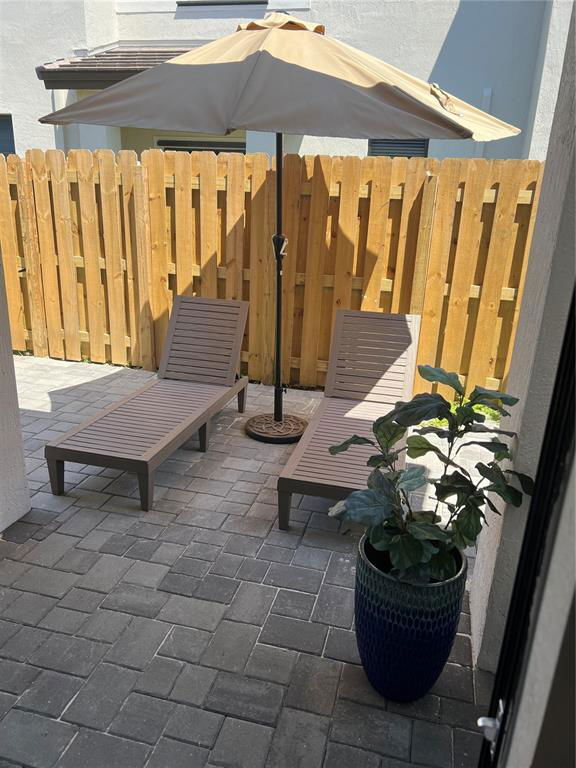 Foto del edificio - 221 SW 159th Way