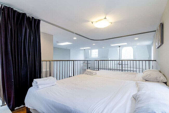 Foto del edificio - 870 N Orleans St