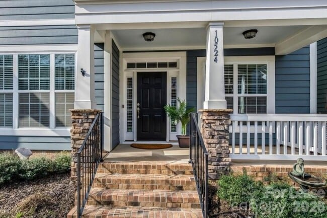 Building Photo - 10524 Royal Winchester Dr