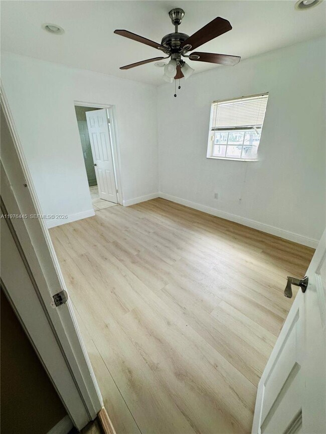 Foto del edificio - 3101 SW 67th Ave