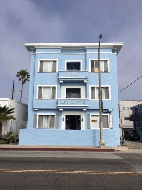Primary Photo - 906 Pacific Ave