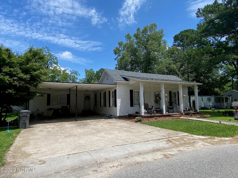 Building Photo - 220 W 3rd Ave