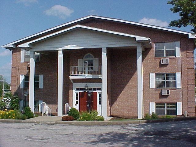 Primary Photo - 20 N Wickliffe Cir
