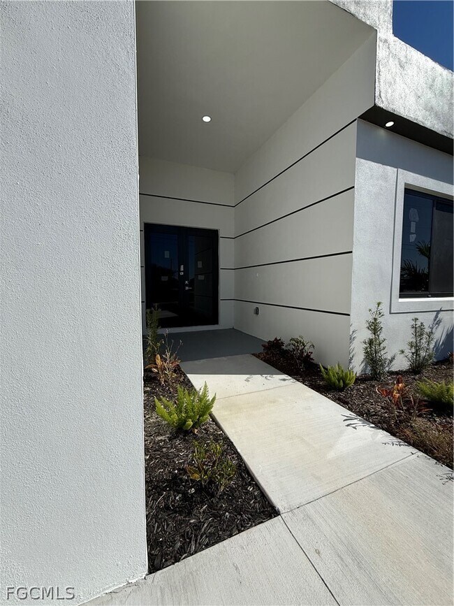 Building Photo - 331 Rawlings Ave