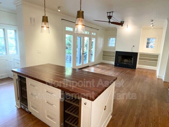 Foto del edificio - 2588 Winslow Dr NE