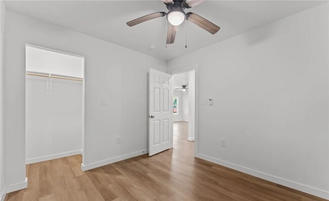 Foto del edificio - 112 Linda Dr