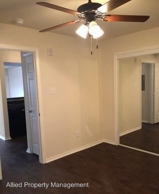 Foto del edificio - 9849 Walnut St
