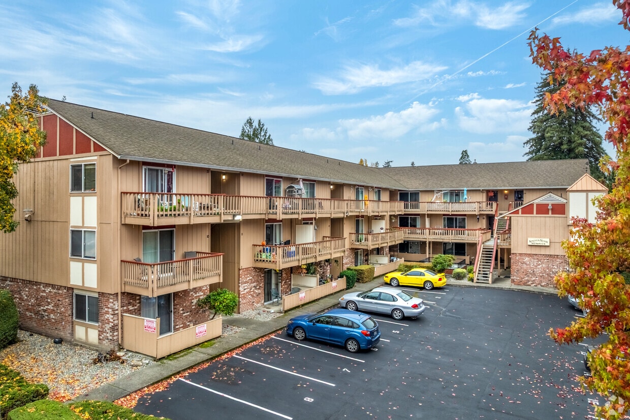 Primary Photo - Kingston Manor