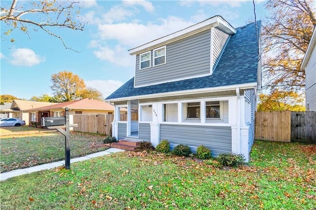 Photo - 229 Woodview Ave House