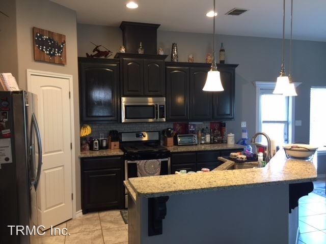 Building Photo - 3 br, 2 bath House - 7218 LAKE PLACID DR.
