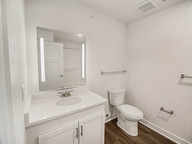 Building Photo - The Grove Apartment Homes